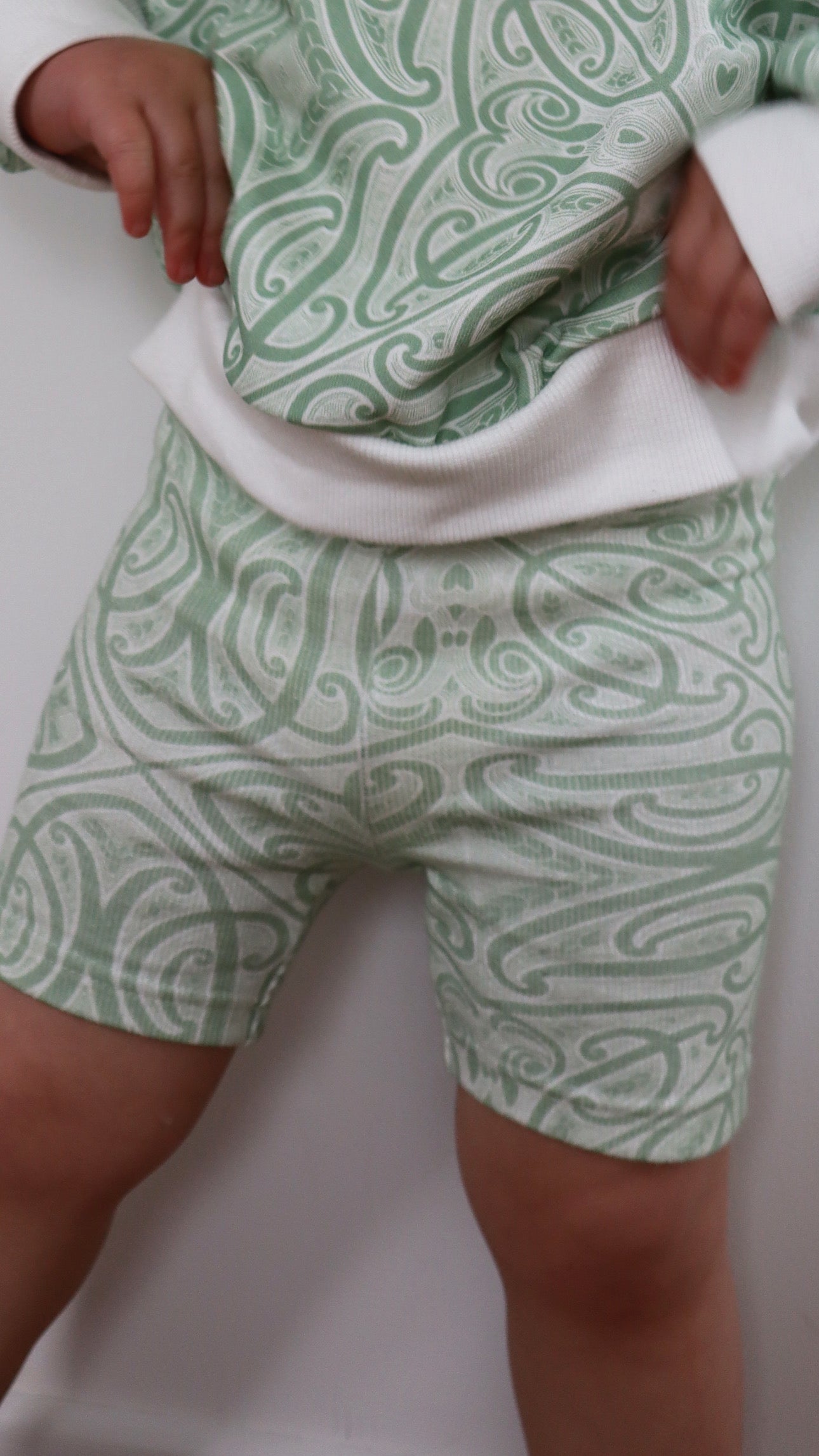 Crewneck + Bike short SET