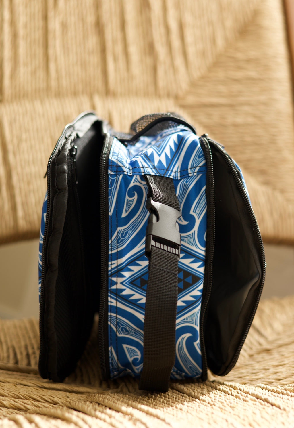 Pēke Kai | Insulated Lunch Bag - Navy