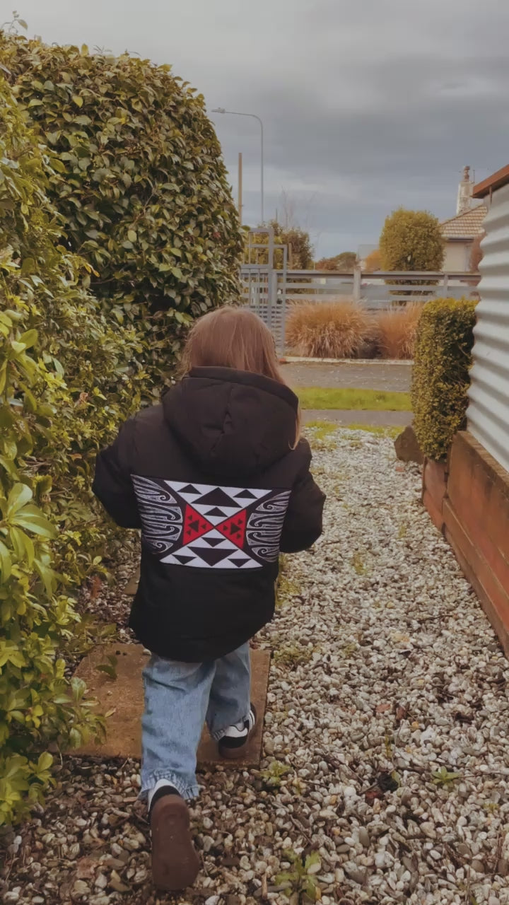 Tū Māia Puffer Jacket